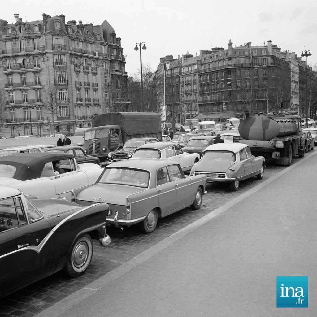 Pont de l'Alma 1963b.jpg